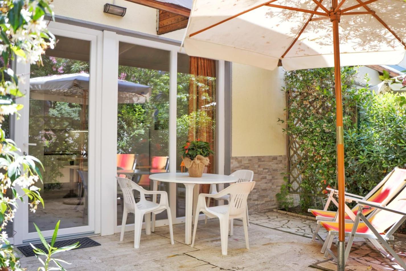 מרינה די ביבונה Residence Casa Di Caccia מראה חיצוני תמונה