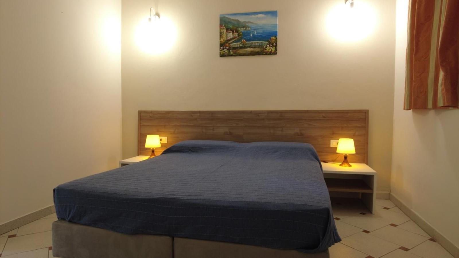 מרינה די ביבונה Residence Casa Di Caccia מראה חיצוני תמונה