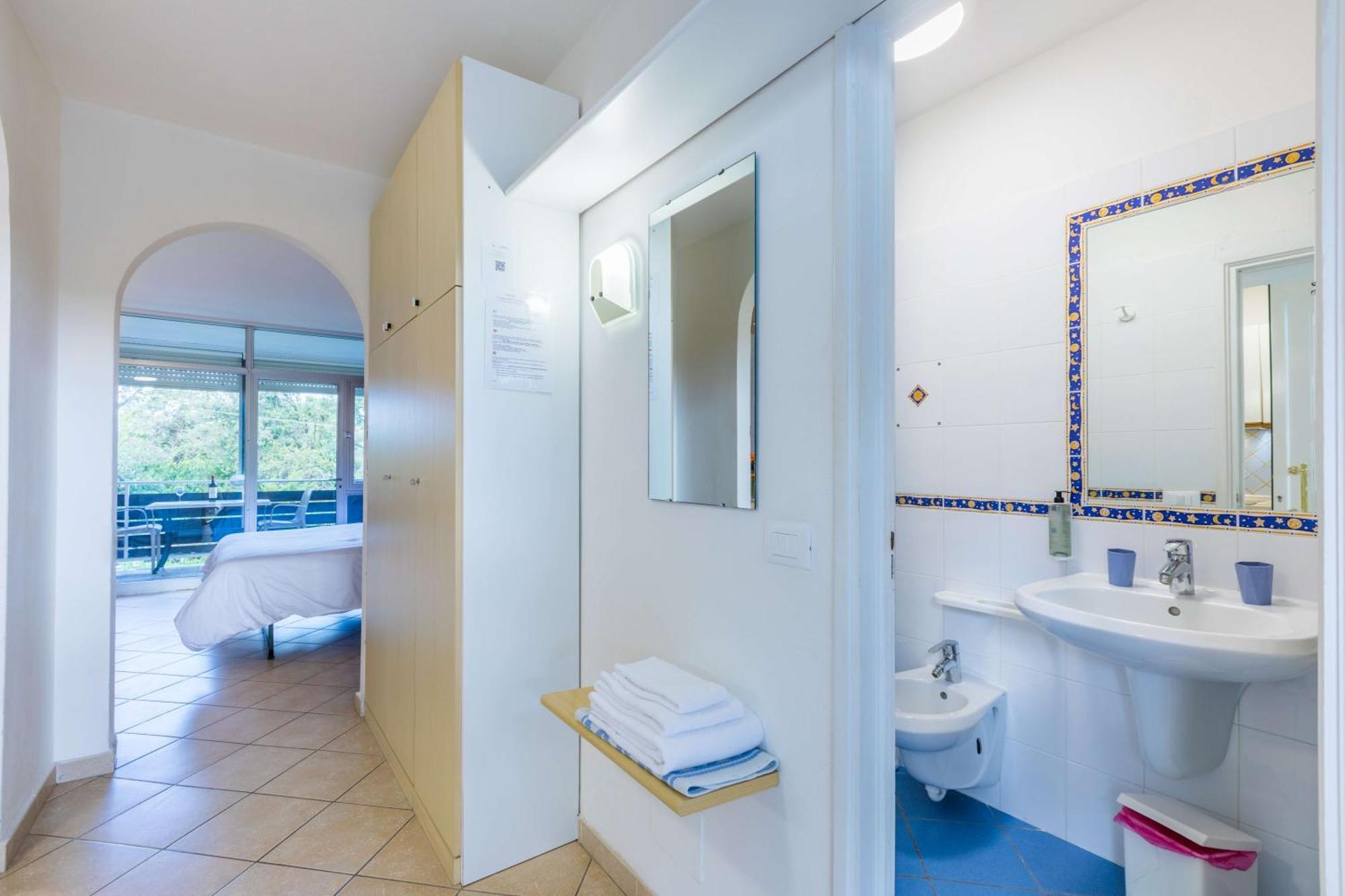 מרינה די ביבונה Residence Casa Di Caccia מראה חיצוני תמונה