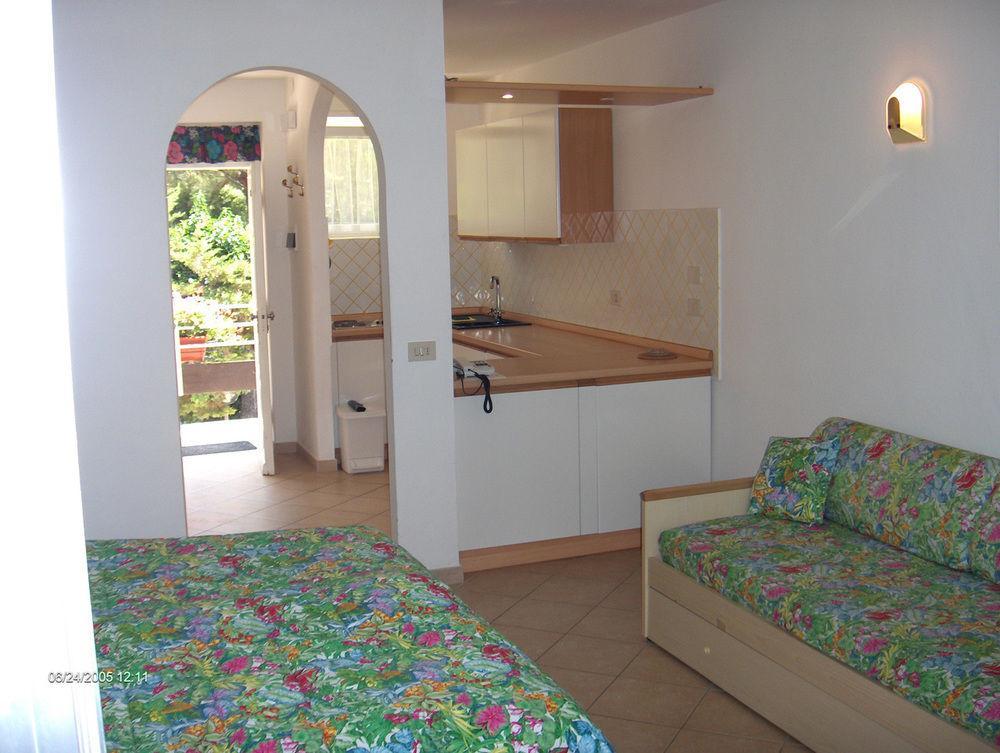 מרינה די ביבונה Residence Casa Di Caccia מראה חיצוני תמונה