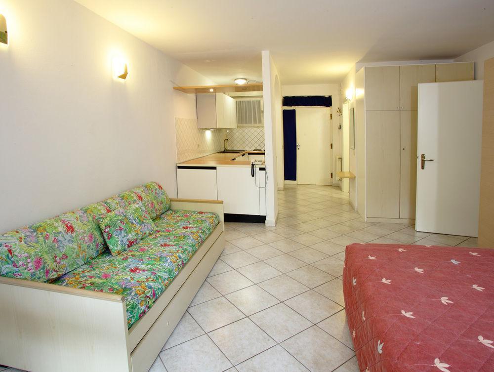 מרינה די ביבונה Residence Casa Di Caccia מראה חיצוני תמונה